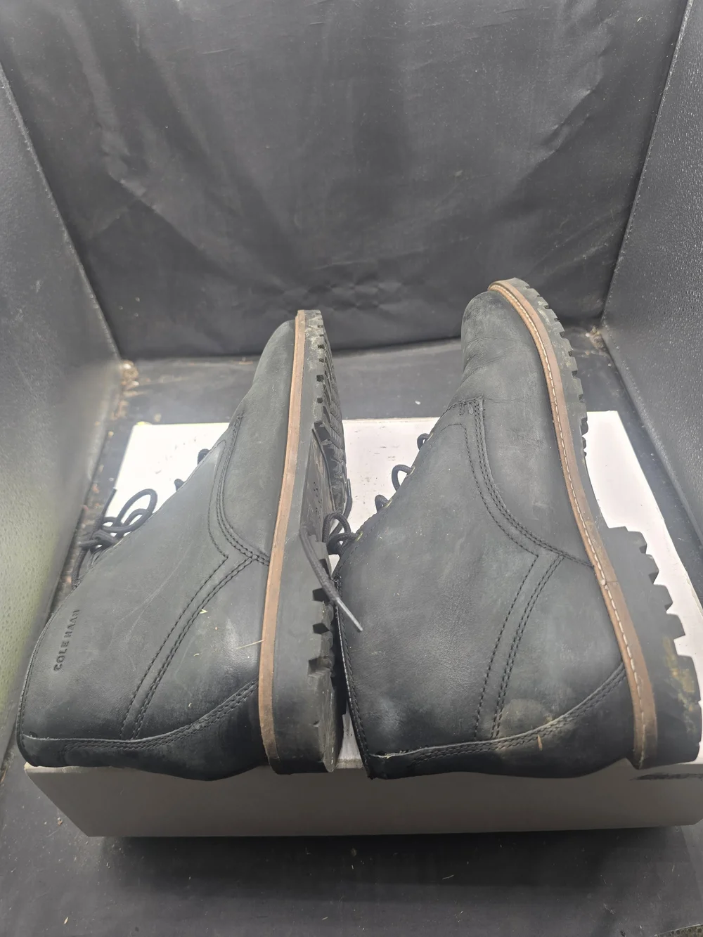 Cole Haan Black Leather Men’s Lace-Up Chukka Boots